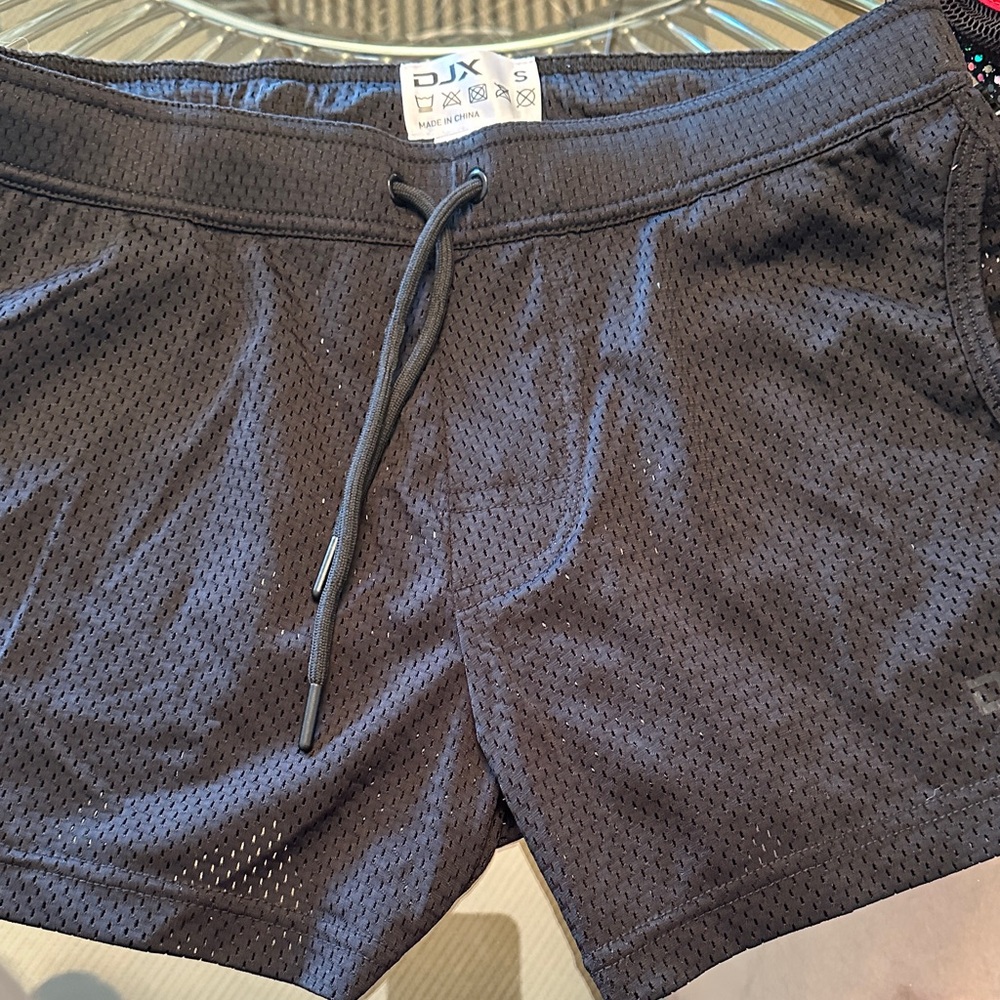 Never worn Men's mesh Shorts